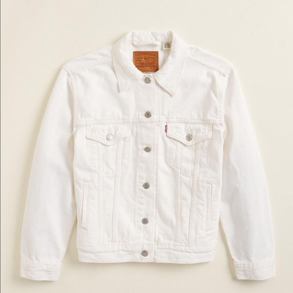 NWOT LEVIS DENIM JACKET